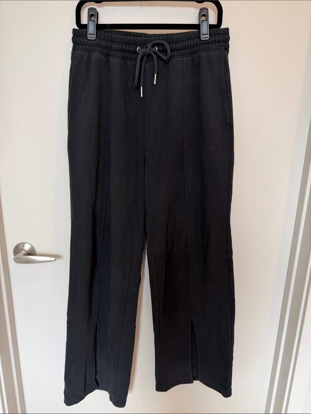 Abercrombie & Fitch Drawstring Slit-Bottom Flare Sweatpants - Black size L
